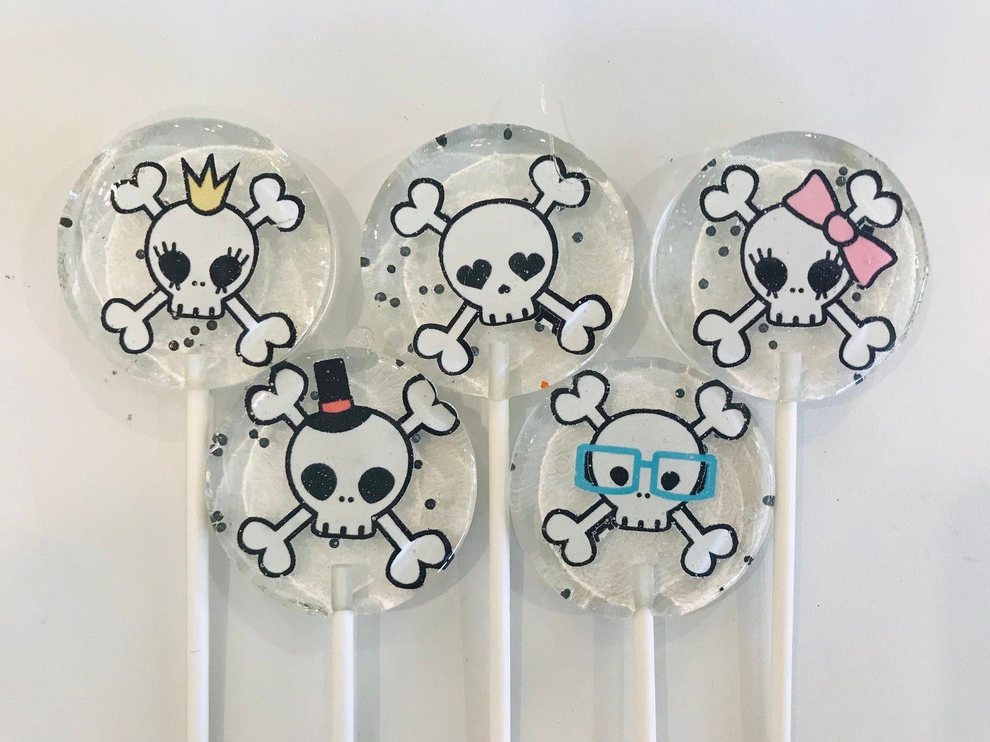 SKULL AND BONES lollipop